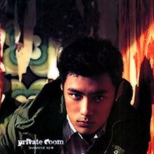 动漫学生疯狂❌喷水自慰
